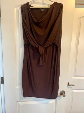 Tommy Bahama Long Sleeve "T-shirt" style dress. Size Medium. Brown.
